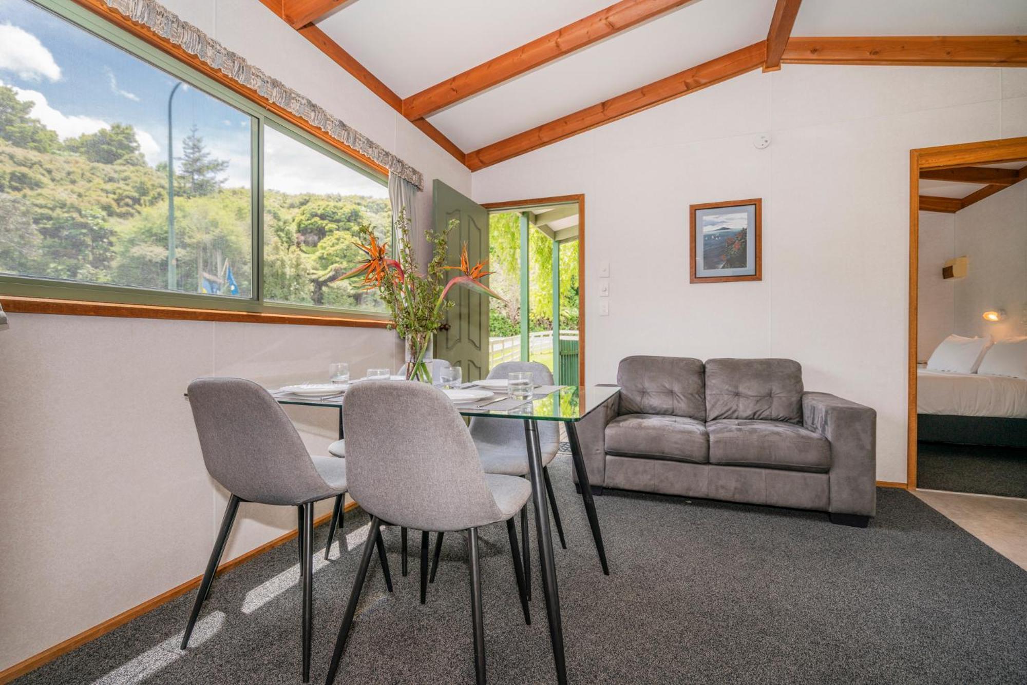 Coromandel Shelly Beach Top 10 Holiday Park Eksteriør bilde