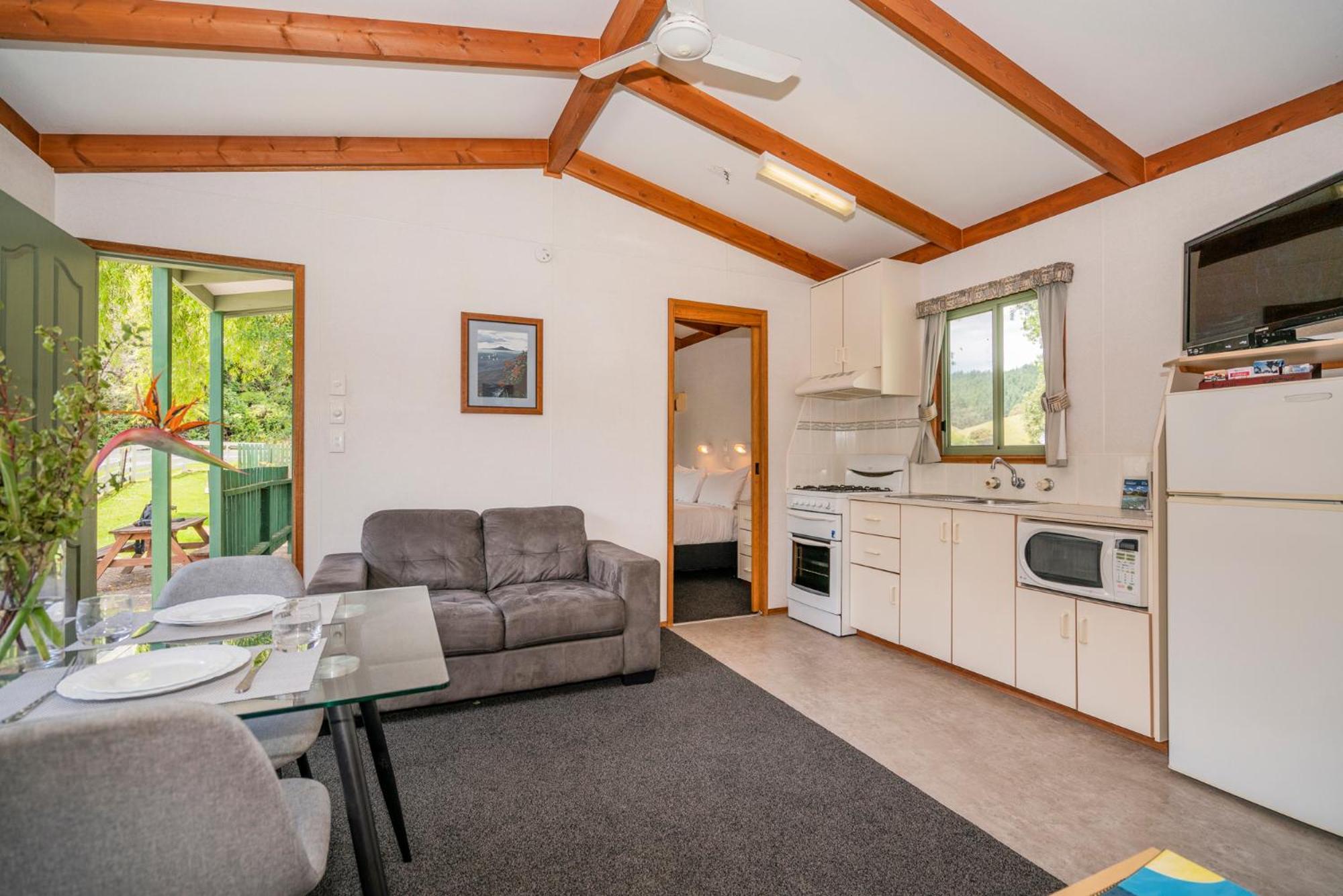 Coromandel Shelly Beach Top 10 Holiday Park Eksteriør bilde